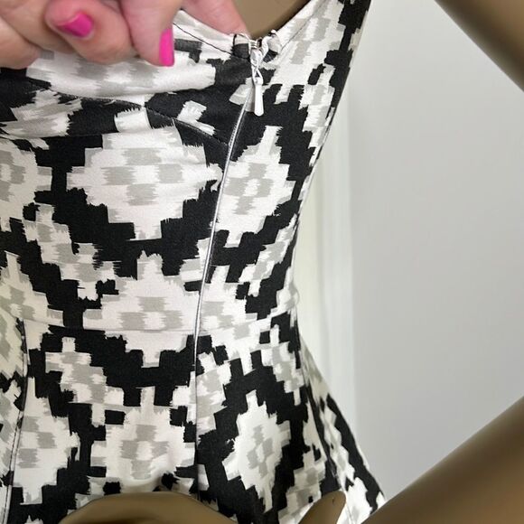 MINKPINK Dress XS NWT  - Picture 8 of 9